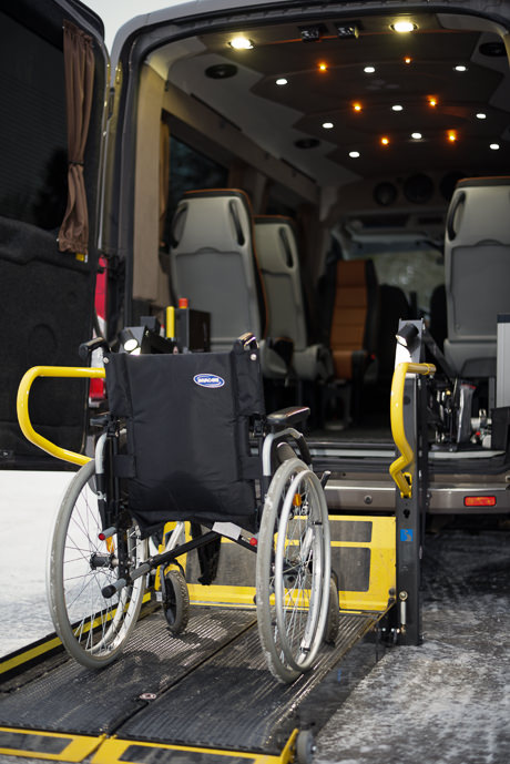 Tilataksin pyörätuolivarustusta